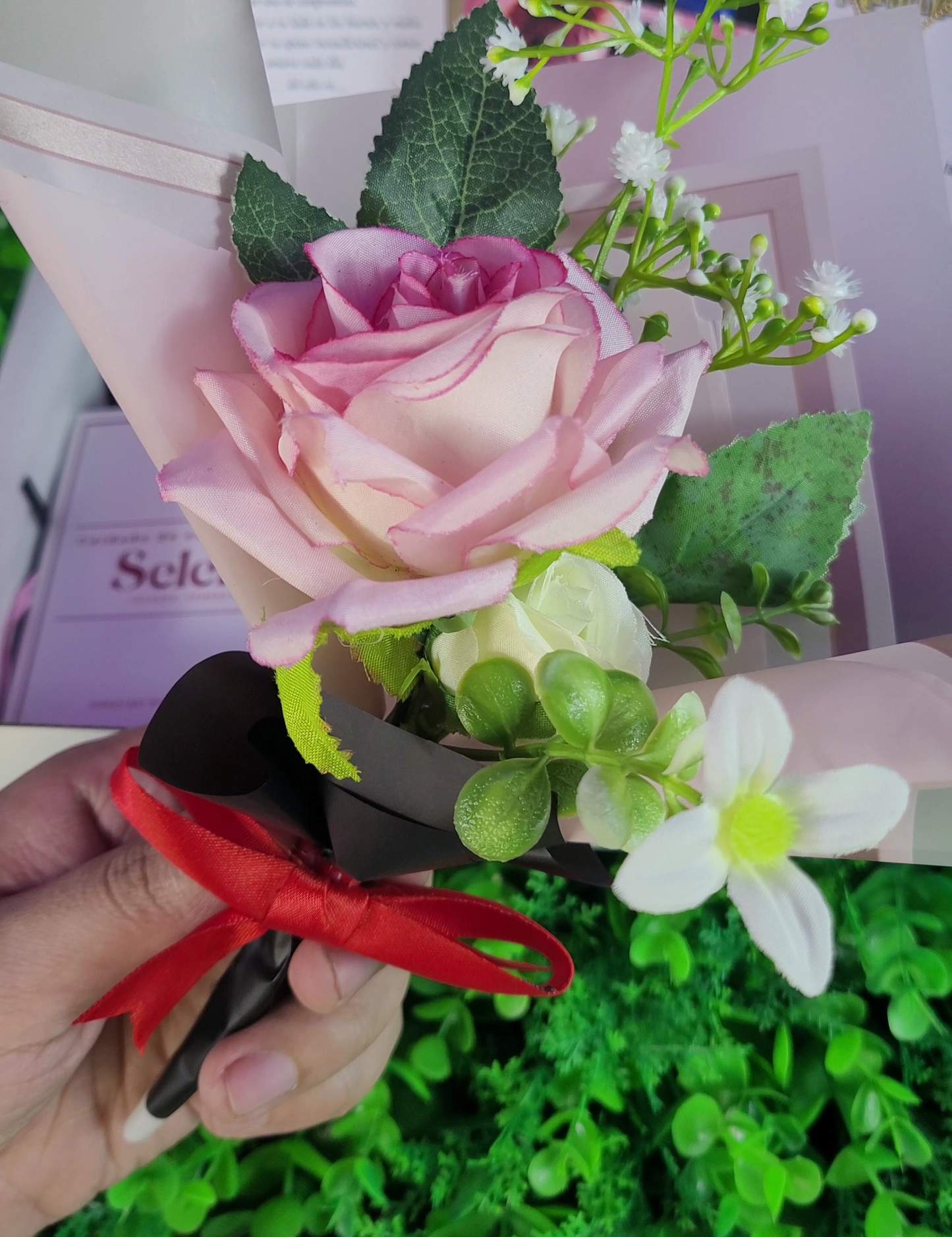 Brazalete de Corazón 💖 + Collar con Llave 🔑 - Amor eterno 🔐 + RAMO DE FLORES🌸